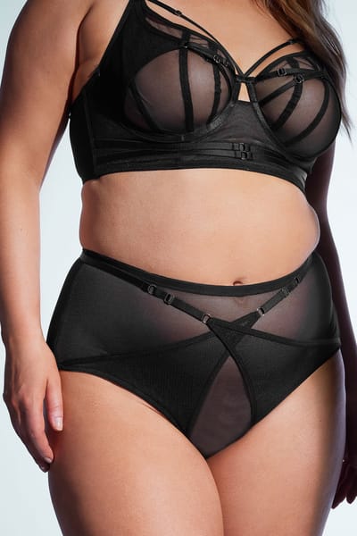 Playful Promises Mesh Slip Met Hog Taille En Detail Van Bandje In Zwart Size 42