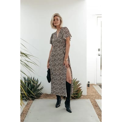 Colourful Rebel Ava Zebra Real Wrap Maxi Dress Ss Dark Brown Size: XS | Midi Dresses Outlet | Dames | Ecru