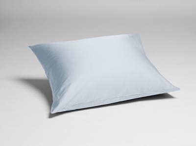 Yumeko kussensloop katoensatijn sky blauw 50x70 - Bio, eco & fairtrade - 1 stuk