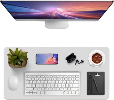 Multifunctionele Bureau Onderlegger 80 x 40 cm - Waterdicht PVC Leer, Gemakkelijk Schoon te Maken, Antislip Desk Mat voor Thuis en Kantoor (Grijs)