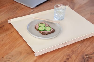 Angled Tray L geel | aluminium design dienblad en organizer