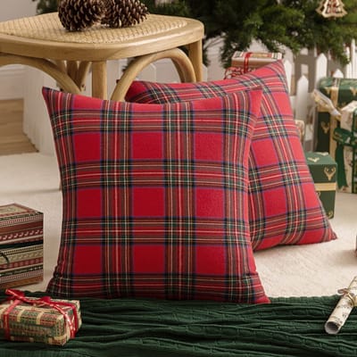 Qelus Kerst Kussenhoes 45x45 cm - Klein Ruitpatroon Tartan - Zacht & Milieuvriendelijk - Onzichtbare Rits & Machinewasbaar - Kerstdecoratie voor Woonkamer, Bank & Bed