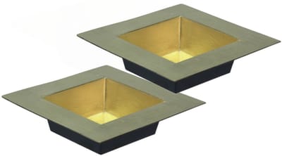 Plantenbak plantenpot - 2x - goud - 20 x 20 cm - kunststof - vierkant - op tafel - tafeldecoratie - bloemstuk - kerststukjes