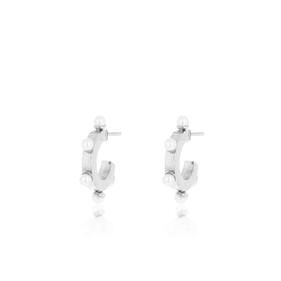 Silver coloured earrings with pearls