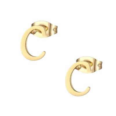 Aramat Jewels | Oorbellen | Goudkleurige RVS oorstekers Letter C | | | |10mm | Staal | Kinderen, Volwassenen | Verkleurd niet