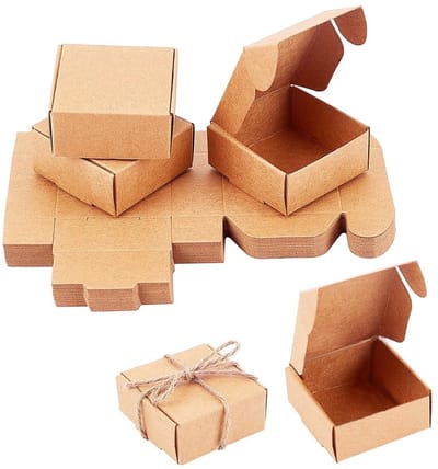 Allecto - Kleine kraftpapier geschenkdozen - 50 stuks - Perfect voor feestjes - 5,5 x 5,5 x 2,5 cm - Kerst en verjaardagen - Ideaal voor sieraden e...