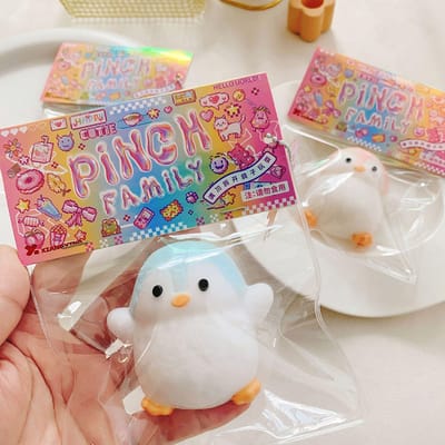 Pinguïn Squishy Speelgoed voor Stressverlichting - Zacht Langzaam Rijzend Sensorisch Fidget Speelgoed Kawaii Feestartikelen voor Kinderen Volwassenen Verjaardagscadeaus gray