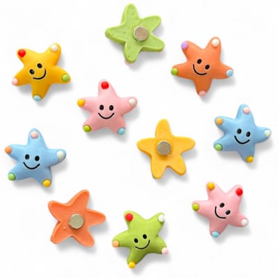 TLVX 10 stuks 3D Ster Smileys Magneten / Leuke Koelkast Magneten / Vrolijke Foto Magneet / Smile Whiteboard decoratie / Speel- en Leer Magneten / School / Boodschappenlijst / Notitie / Memo bord / Kantoor / Schoolbord / Magnetisch / Kleur Magneetjes