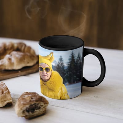 Magische Mok - Foto op Warmte Mokken - Koffiemok - Vrouwen - Bananen - Geel - Magic Mok - Beker - 350 ML - Theemok