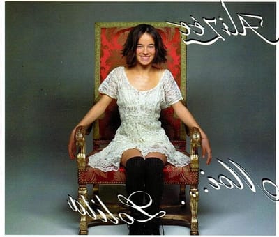 CD Maxi-Single - Muziek CD - Muziek Luisteren - Maxi-Single Editie - 12.7 x 13.97 x 0.64 cm - Niet gespecificeerd