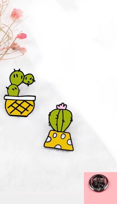 Akyol - cactus Broche - Broche - plant - cadeau - woestijn - desert - Cadeau - enamel broche - set van 2 - broche pins - kledingspeld – pin - Bedankje – leuke broche - verjaardag cadeau - cadeau