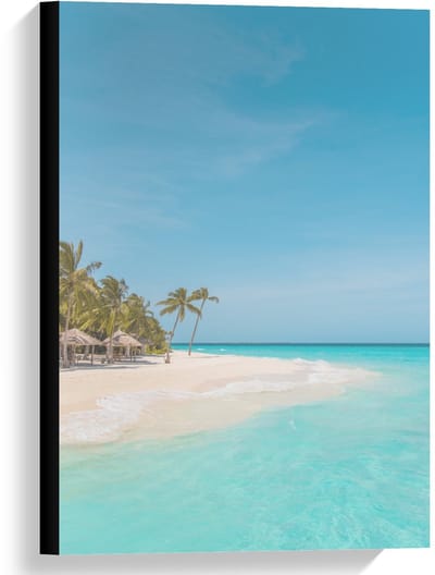 Canvas  - Tropisch Wit Strand met Blauwe Zee en Palmbomen - 40x60cm Foto op Canvas Schilderij (Wanddecoratie op Canvas)