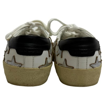 Saint Laurent SL/06 Ster Lage Sneakers in Witte Kalfsleer