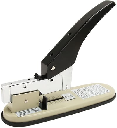 Dailygoods- Nietmachine Heavy Duty - Kantoornietmachine - Hoge capaciteit 210 vel - Voor 23/8/23/24 pinnen - 100 pins boekje - Plastic/staal materiaal