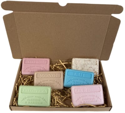 Soap bar cadeauset savon de marseille Ambre boisee, Monoi, Aloë vera, Lui, Kokosmelk, Kersenbloesem