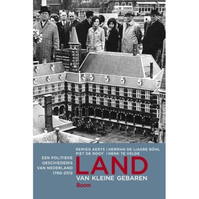Land Van Kleine Gebaren - Remieg Aerts