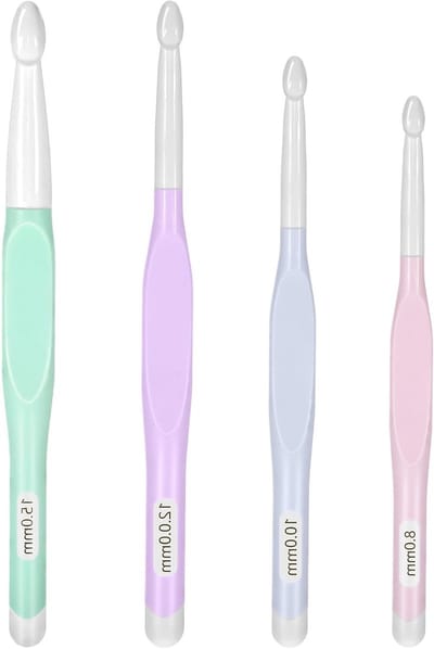 Set van 4 Grote Haaknaalden - Ergonomische Plastic Haaknaalden van 8 mm, 10 mm, 12 mm en 15 mm voor Beginners - Kleurige Haaknaalden voor Trui, Sjaal en Tapijt