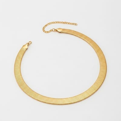 Goudkleurige choker ketting voor dames – brede platte schakel ketting