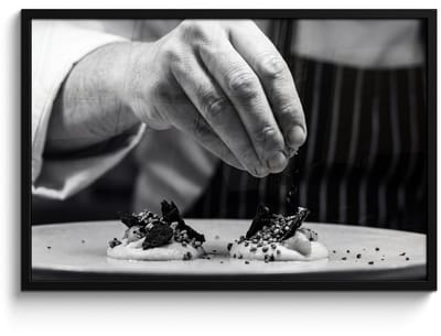 Poster in lijst - Fotolijst 90x60 cm - Posters - Chef - Garnering - Gerecht - Posterlijst zwart - Decoratie - Wanddecoratie woonkamer - Muurdecoratie slaapkamer