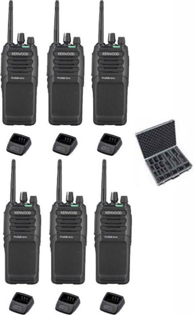 Set van 6 Kenwood TK-3701D IP55 Portofoon met tafellader en koffer