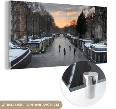 MuchoWow® Glasschilderij 40x20 cm - Schilderij acrylglas - Amsterdam - Schaatsen - Winter - Foto op glas - Schilderijen