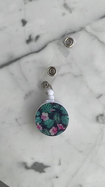 Akyol - Intrekbare badgehouder met trekkoord | Cadeau | bloemen Badgehouder | Trekkoord -verpleegster badgehouder- verpleegkunde badge -badgehouder verpleegkundige -kantoor badgehouder- kerst cadeau badgehouder| Verjaardag | Bedankje | Id-kaart | Pas