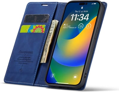 CaseMania Bookcase hoesje geschikt voor Apple iPhone 14 Plus - Effen Donkerblauw - Kunstleer