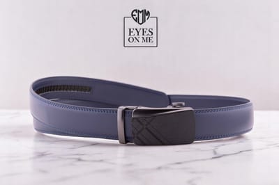 Blauwe lederen riem zonder gaatjes met automatische gesp voor heren ( model L046 )