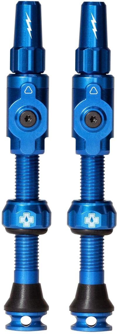 Muc-Off Big Bore Lite - Tubeless Ventiel - Presta Ventiel - 45mm - Blauw - Kernloos ontwerp - 264% meer luchtstroom - Kogelklep met hendelbediening