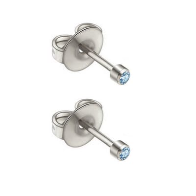Caflon 2mm mini zilverkleurige stalen oorknopjes voor oorschieter hypoallergeen steriel verpakt met licht blauw steentje geboortesteen maart