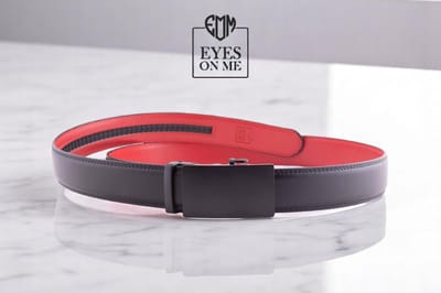 Zwart + rood lederen riem zonder gaatjes met automatische gesp voor heren ( model 17 )