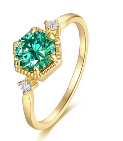WK Moissanitecollectie - US size 6 - Aquablauwe Moissanite Ring 1CT – 925 Zilver 18K Verguld | + 2x 2.0mm Zijstenen | Verstelbare Luxe Ring | Inclusief Geschenkdoos
