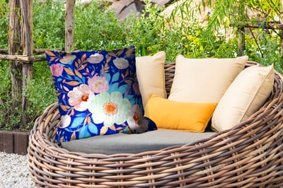 Sierkussen Buiten - Bloemen - Blauw - Roze - 60x60 cm - Weerbestendig
