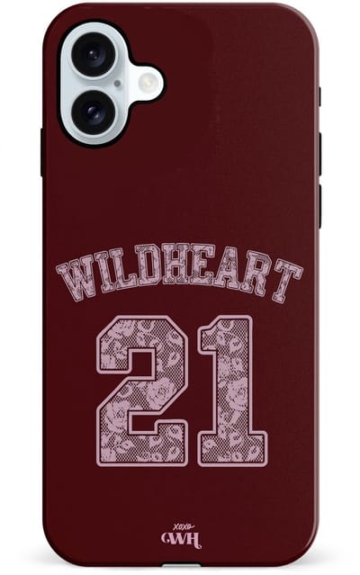 xoxo Wildhearts telefoonhoesje geschikt voor iPhone 16 - She's a Wildheart - 21 - Trendy hoesje met opdruk - Beschermhoes shockproof case - Burgundy / Bordeaux rood