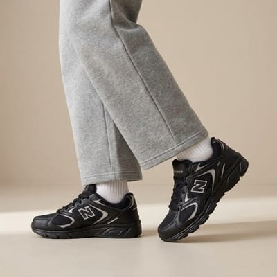 New Balance 408 jongens sneakers zwart - Maat 39 - Uitneembare zool