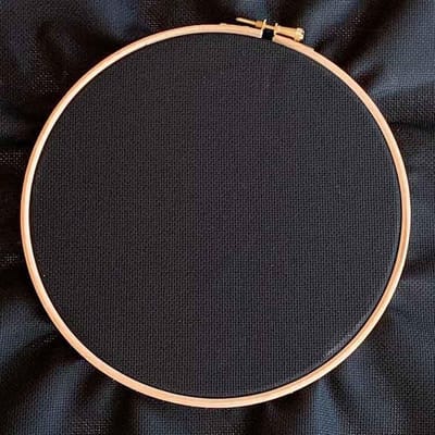100 x 110 cm Aida 18 Zwart | 7,2 kruisjes per cm | Hoge kwaliteit borduurstof voor kruissteken Black