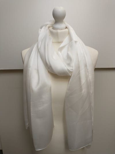 Lange glanzende dunne dames sjaal Marlina-effen ivoor wit-satijnlook-omslagdoek-stola