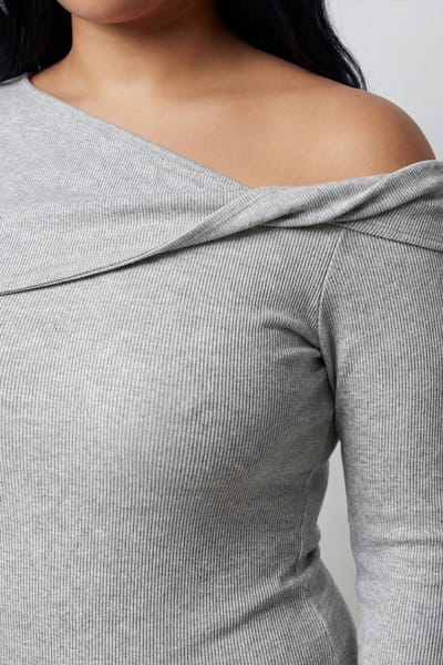 boohoo Dames Plus Geribbelde Bodysuit Met Twist En Asymmetrisch Ontwerp | Grijs | Maat: 44
