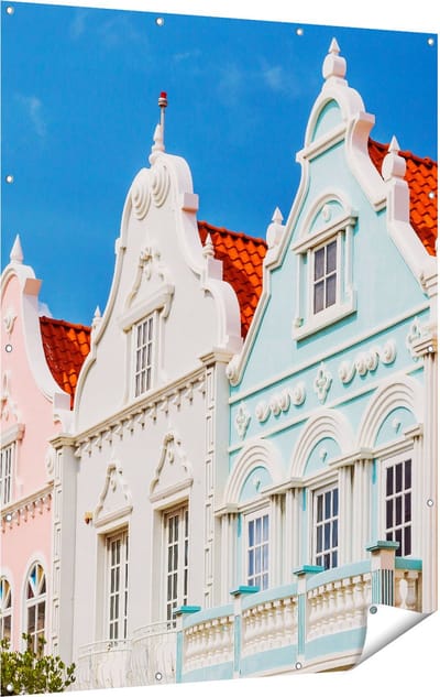 Gards Tuinposter Aruba Kleurrijke Huisjes - Nederlandse Antillen - 120x160 cm - Tuindoek - Tuindecoratie - Wanddecoratie buiten - Tuinschilderij