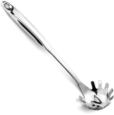 carmdering - Spaghetti Lepel - Pastalepel - Pasta Serveerlepel - Getande Kop Voor Makkelijk Optillen - Geïntegreerde Uitlekgaten Voor Snelle Afvoer - Roestvrij Staal 18/8 - Ergonomisch Handvat Met Grip - Ideaal Voor Diepe Pannen - 1 Stuk