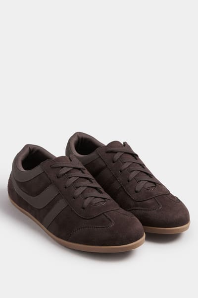 Yours Bruine Lage Retro Streep Sneakers In Extra Brede Eeepasvormsize 38EEE