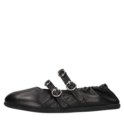 3juin Lage schoenen zwart