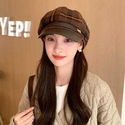 Chapeau Octogonal Rétro Coréen à Carreaux avec Ceinture pour Femmes en Hiver Béret Chaud en Laine Chapeau en Cuir pour Femmes avec Visière Épissée Chapeau de Journaliste pour Bébé beige