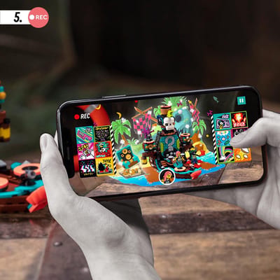 LEGO® VIDIYOTM Punk Pirate Ship 43114 bouwset met 3 minifiguren; creatieve kinderen zullen het geweldig vinden muziekvideo's te maken boordevol liedjes, dansmoves en speciale effecten met dit augmented reality-speelgoed met app (615 onderdelen)
