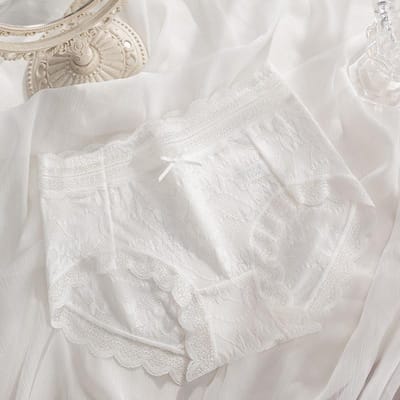 Damesondergoed Slipje Sexy Kanten Onderbroek Meisje Traceless Dunne Shorts Mid Taille Naadloze Onderbroek Vrouwelijke Lingerie M