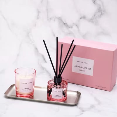 Giftset - Geurkaars en Geurstokjes Giftset - Kado Moederdag - Geschenkset - Bedankt Kado - Cadeauset vrouw - Geurkaarsen set