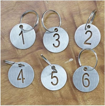 Ronde RVS Labels met Sleutelhanger en Nummering van 1 tot 60 voor Organisatie en Identificatie