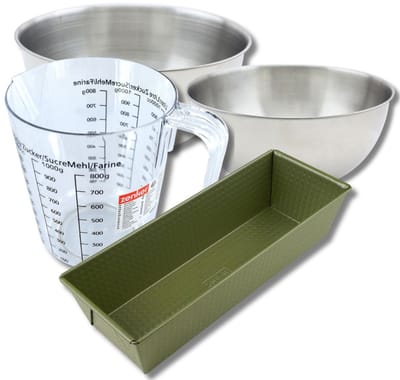 Bakkersset met 30 cm cakevorm bekleed met carnaubawas, 2 mengkommen, maatbeker en spatel Zenker