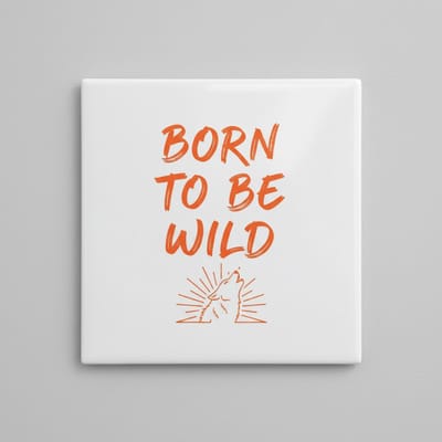 Inspirerende 15×15 cm Keramische Tegel – “Born to Be Wild” Wolf Silhouet Ontwerp Motiverende Wanddecoratie