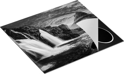 Chefcare Inductie Beschermer Waterval bij een Berg - Zwart Wit - 60x50 cm - Afdekplaat Inductie - Kookplaat Beschermer - Inductie Mat